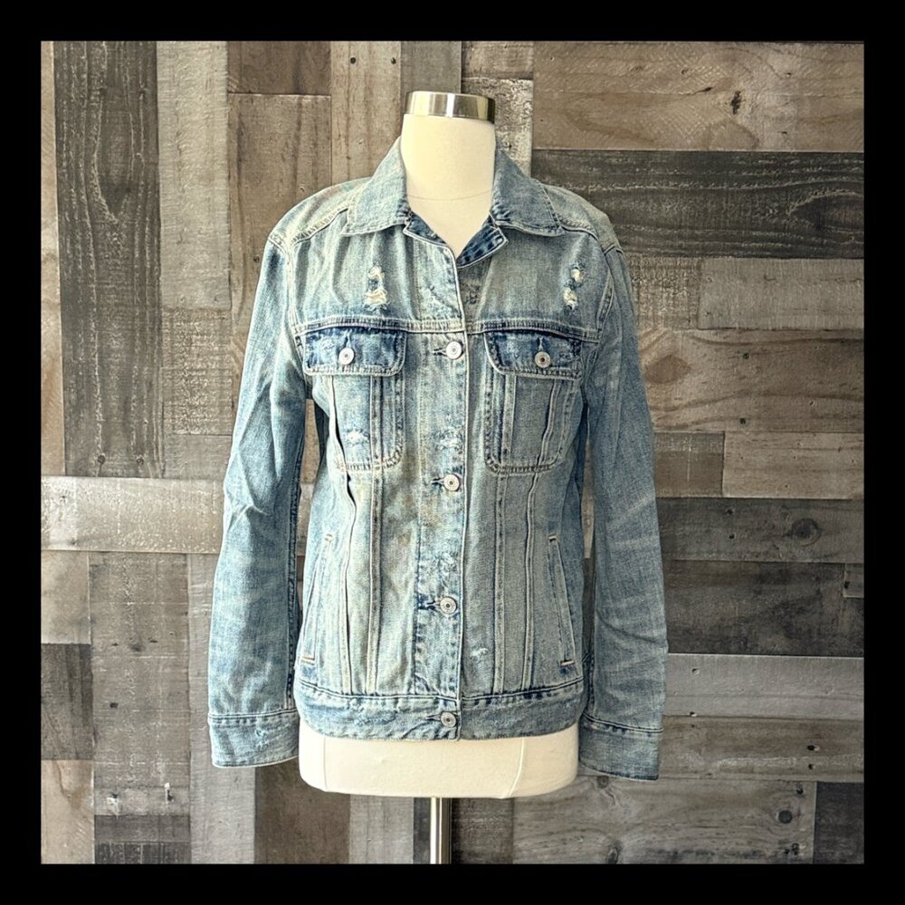 Abercrombie and Fitch distressed jean jacket small bees floral denim fall school